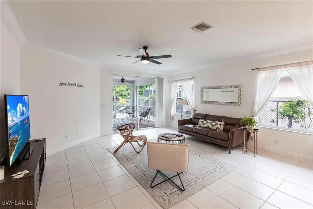 557 102nd Avenue N Naples FL 34108