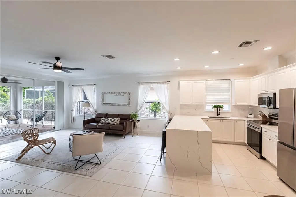 557 102nd Avenue N Naples FL 34108