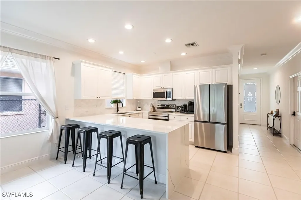 557 102nd Avenue N Naples FL 34108