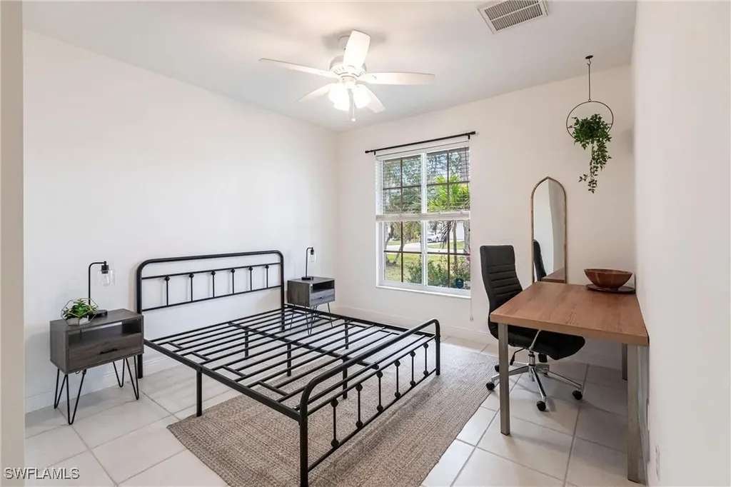 557 102nd Avenue N Naples FL 34108