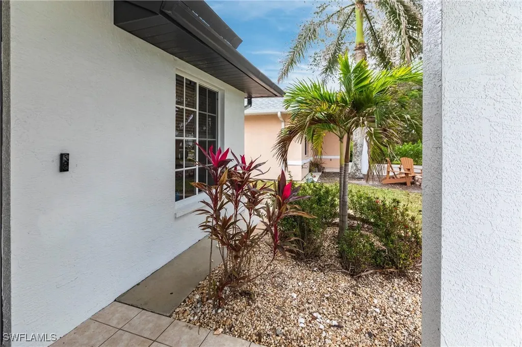 557 102nd Avenue N Naples FL 34108