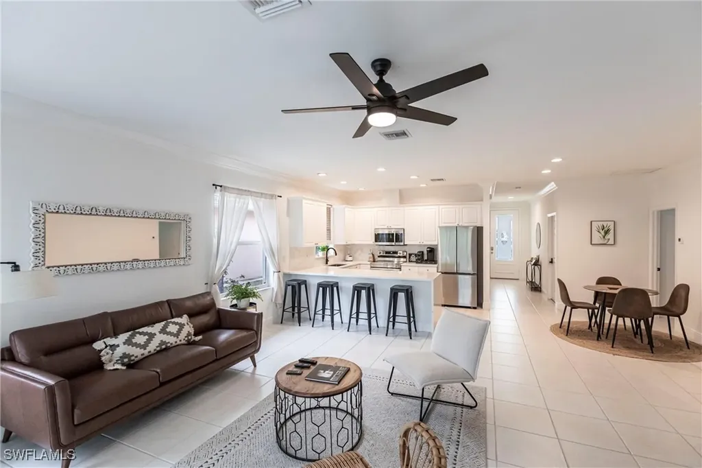 557 102nd Avenue N Naples FL 34108