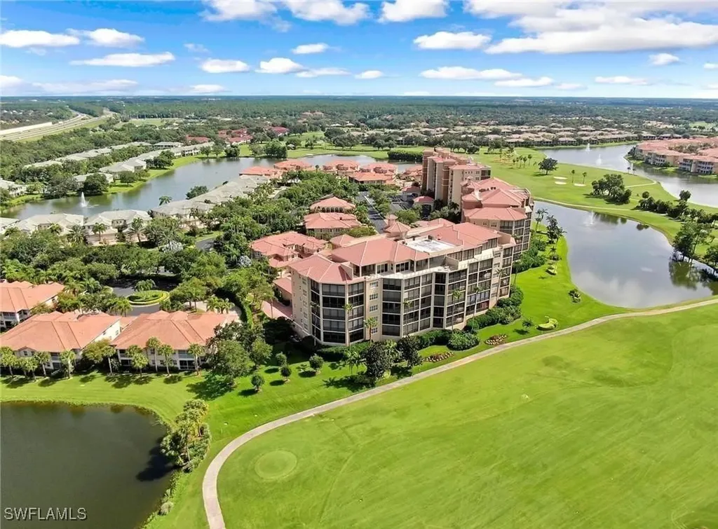 560 El Camino Real Naples FL 34119