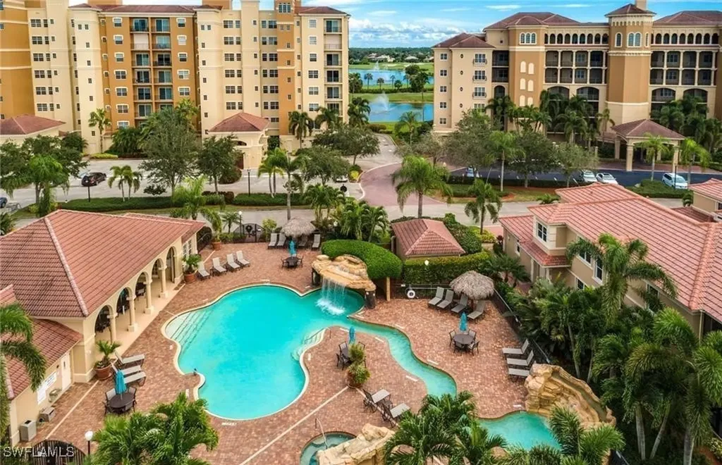 560 El Camino Real Naples FL 34119