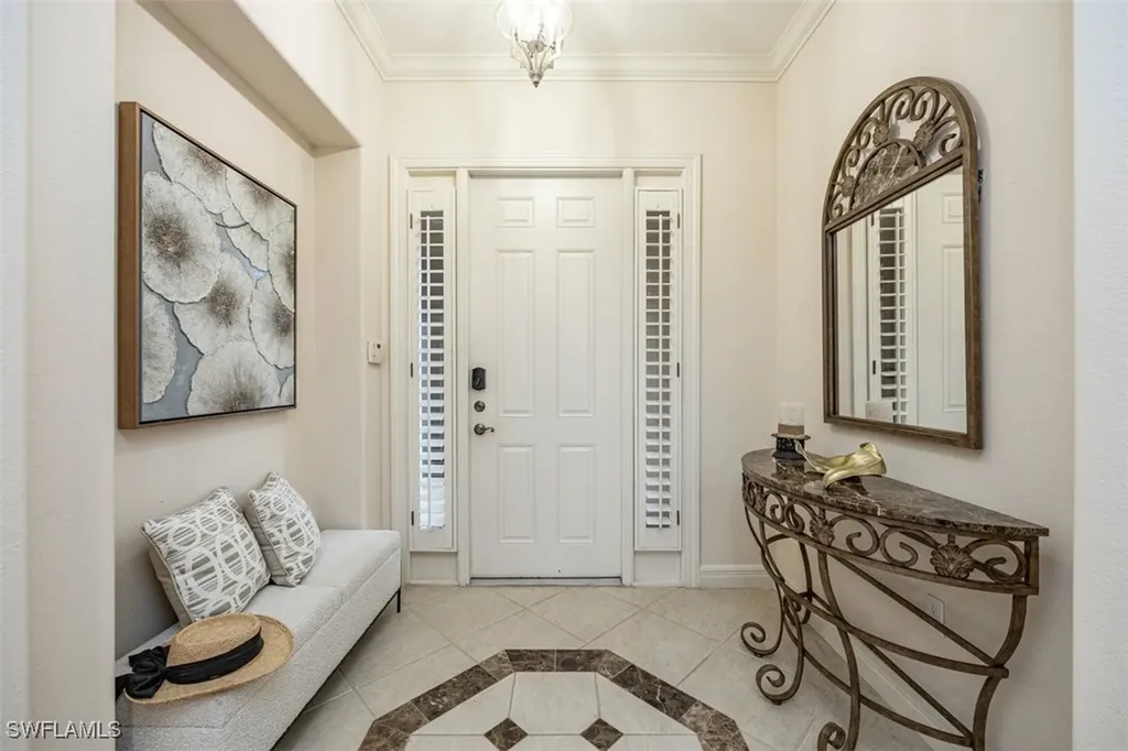 560 El Camino Real Naples FL 34119