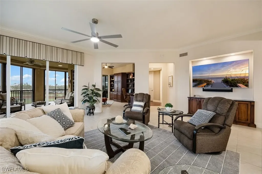 560 El Camino Real Naples FL 34119