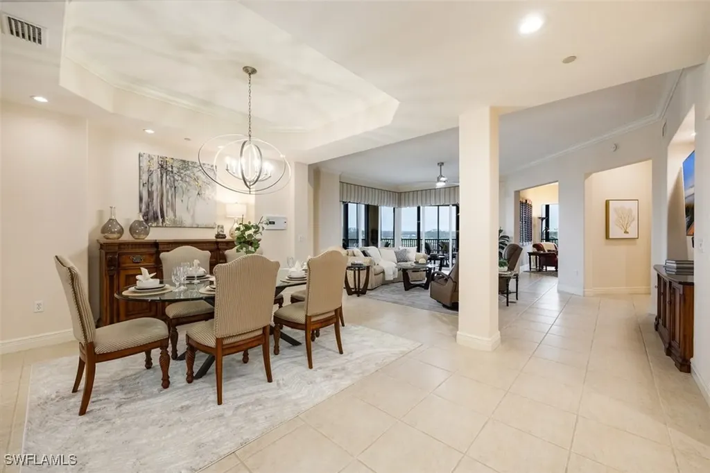 560 El Camino Real Naples FL 34119