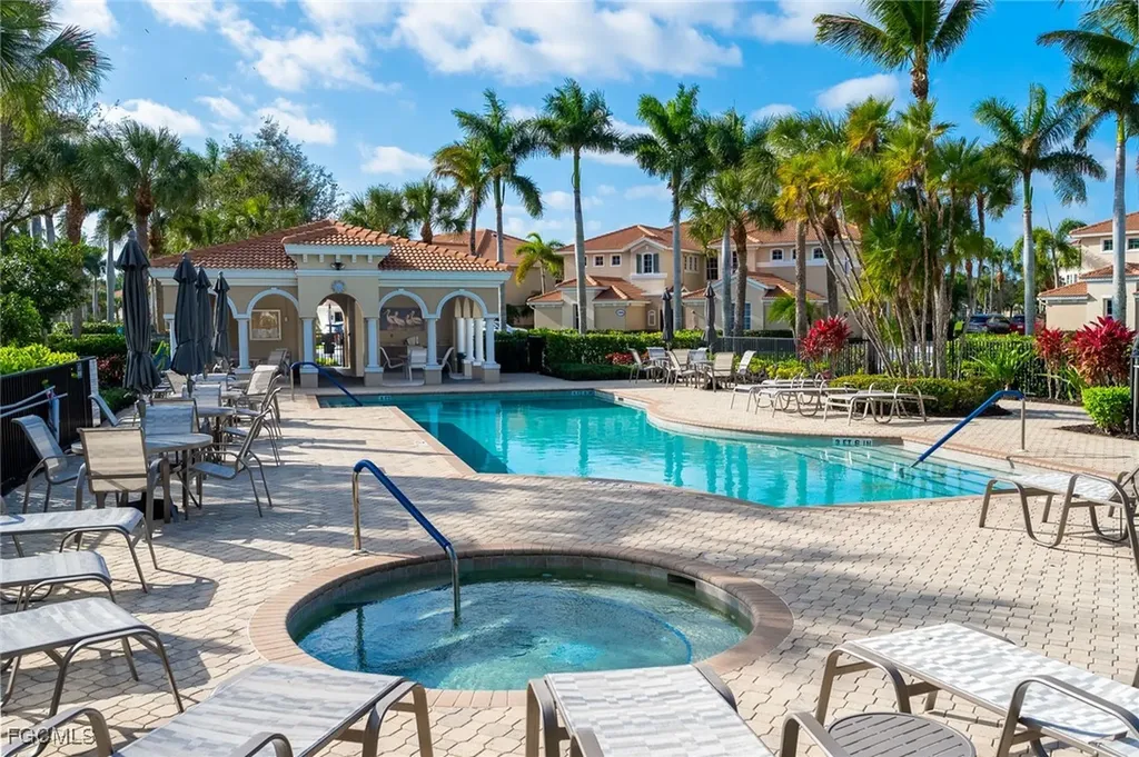 11065 Harbour Yacht Court Fort Myers FL 33908