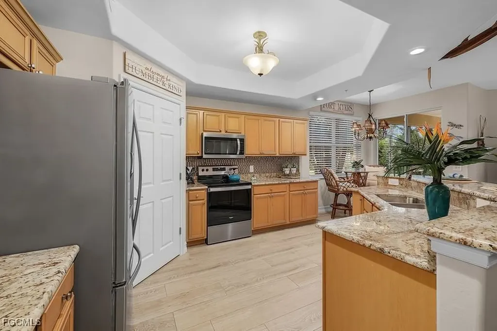 11065 Harbour Yacht Court Fort Myers FL 33908