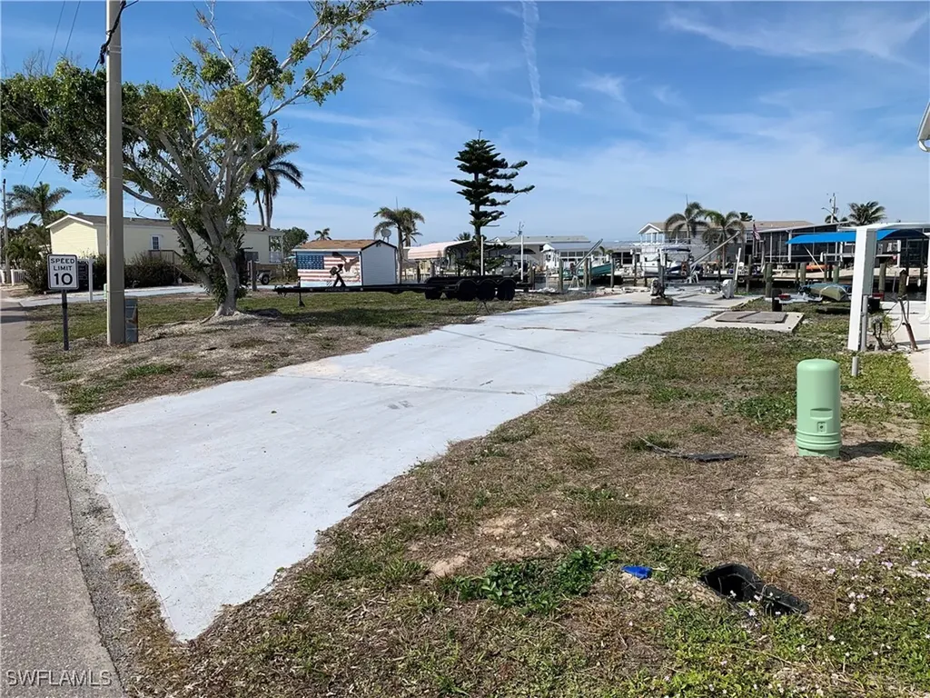 3872 Blueberry Lane St. James City FL 33956