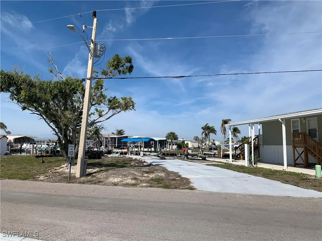 3872 Blueberry Lane St. James City FL 33956