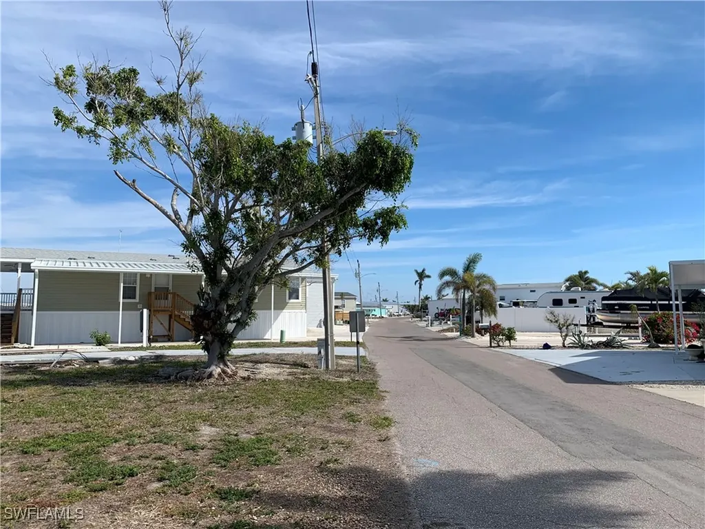 3872 Blueberry Lane St. James City FL 33956