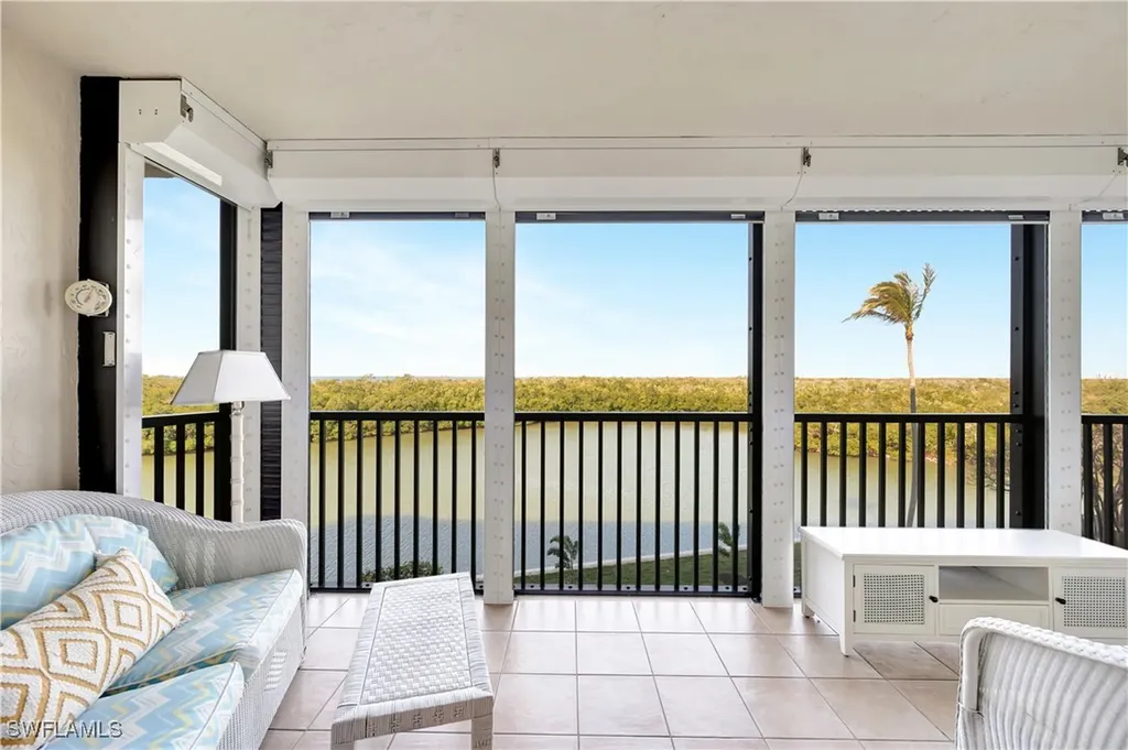 15 Bluebill Avenue Naples FL 34108