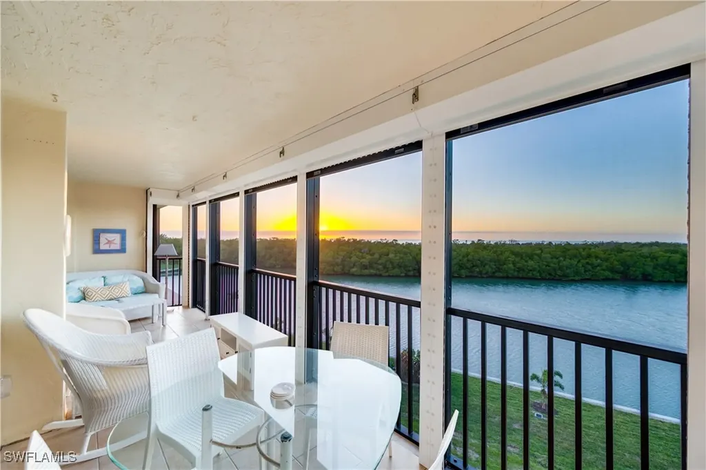 15 Bluebill Avenue Naples FL 34108