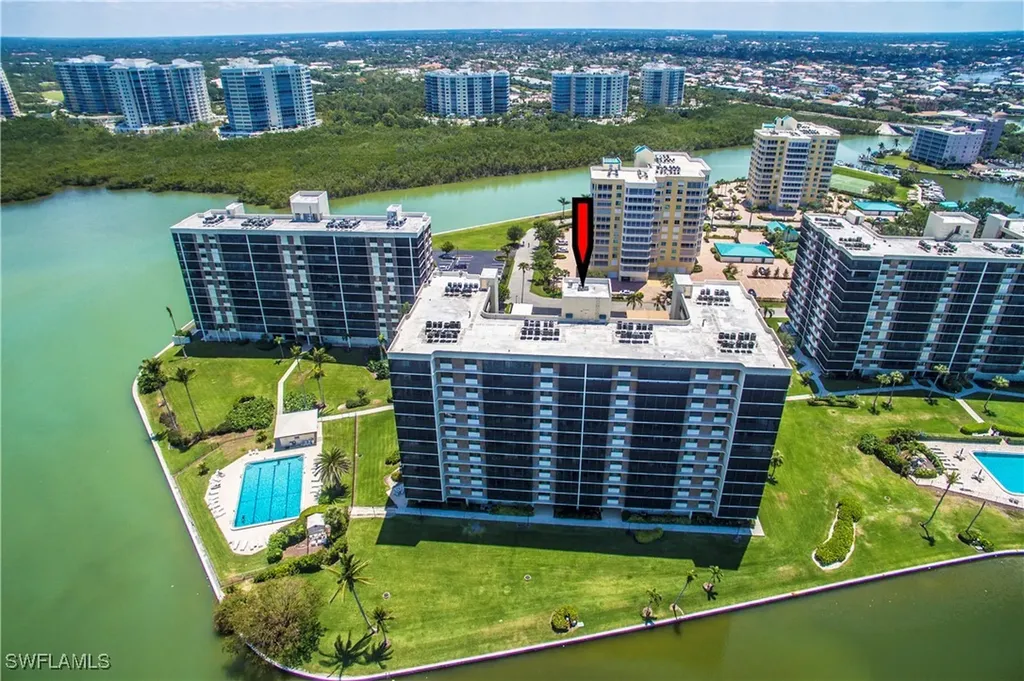 15 Bluebill Avenue Naples FL 34108