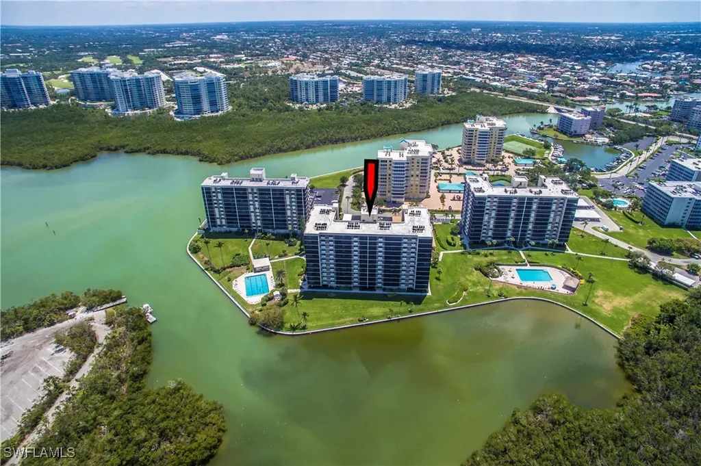 15 Bluebill Avenue Naples FL 34108