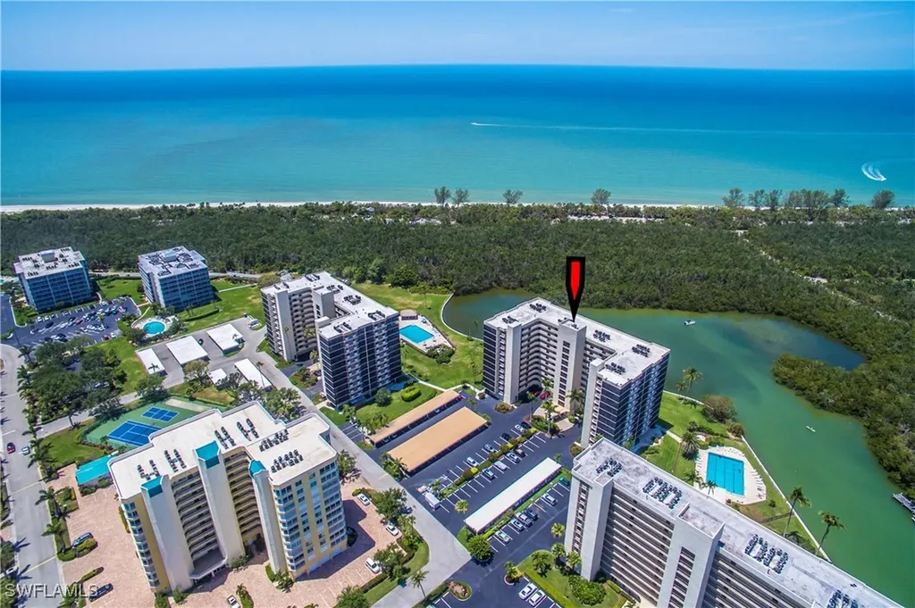 15 Bluebill Avenue Naples FL 34108