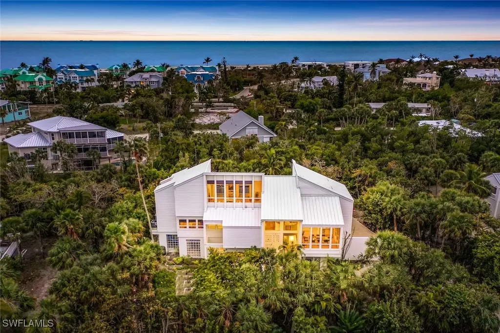 479 Lagoon Drive Sanibel FL 33957