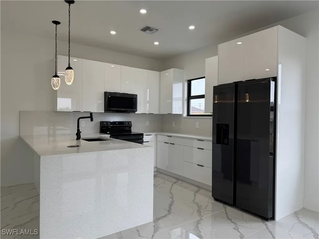 3109 9th Street SW Lehigh Acres FL 33976