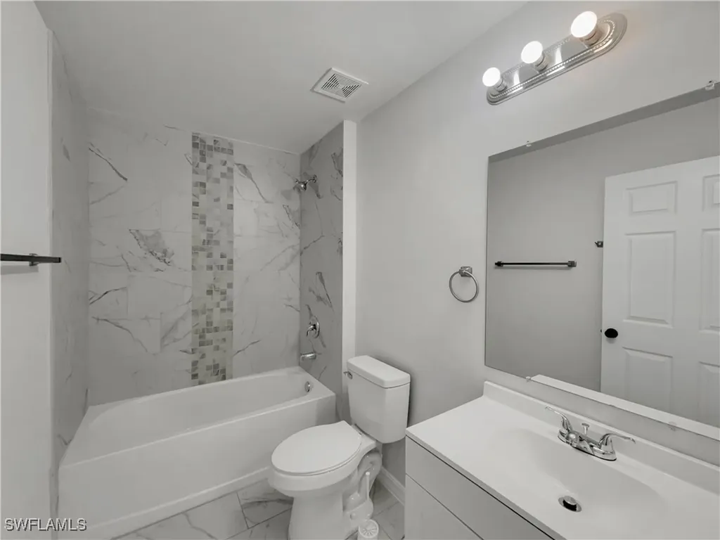 2206 Bolado Parkway Cape Coral FL 33990
