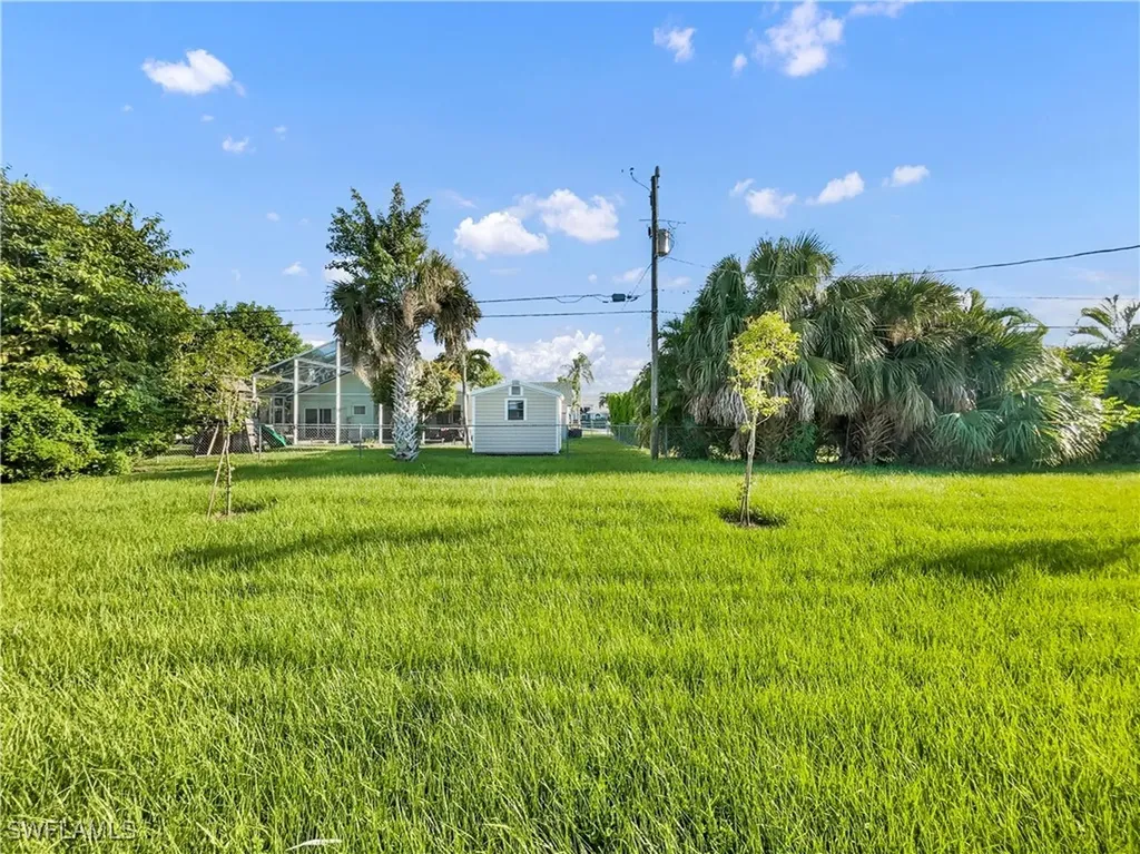 2206 Bolado Parkway Cape Coral FL 33990
