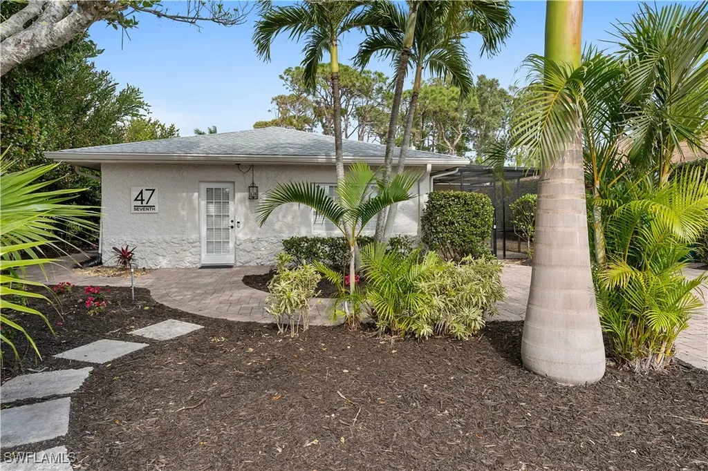 47 7th Street Bonita Springs FL 34134