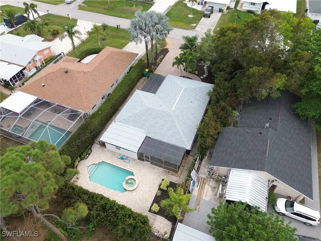 47 7th Street Bonita Springs FL 34134