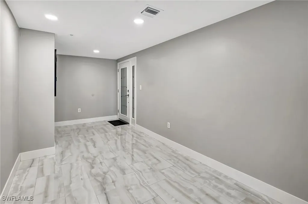 1900 Virginia Avenue Fort Myers FL 33901