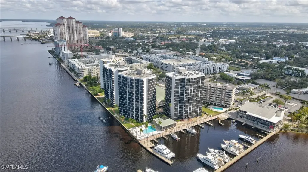 1900 Virginia Avenue Fort Myers FL 33901