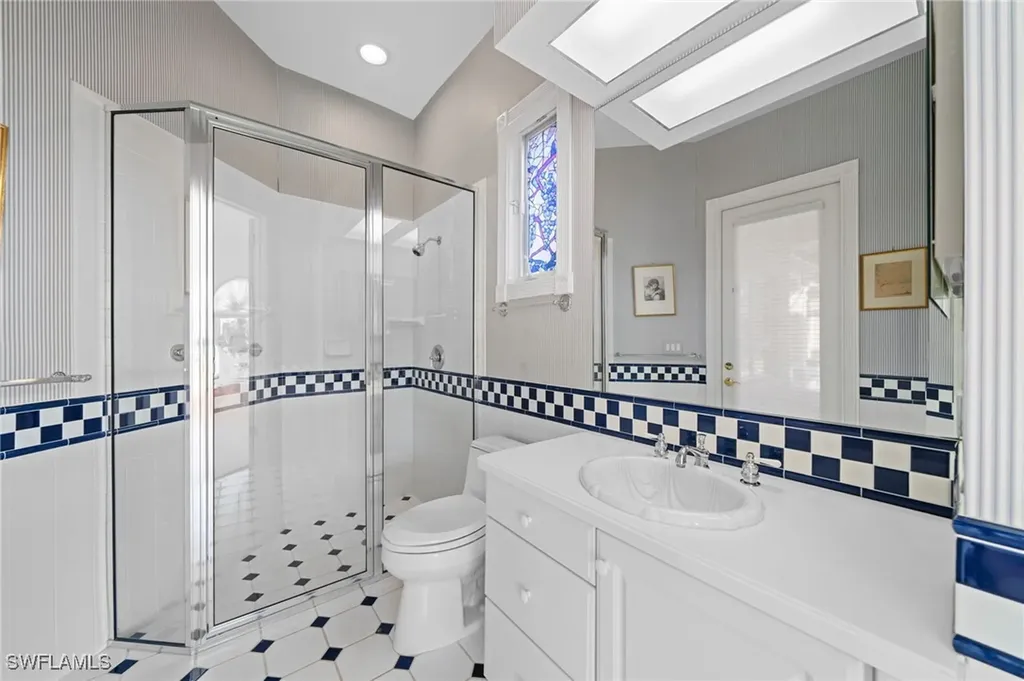 897 Barcarmil Way Naples FL 34110