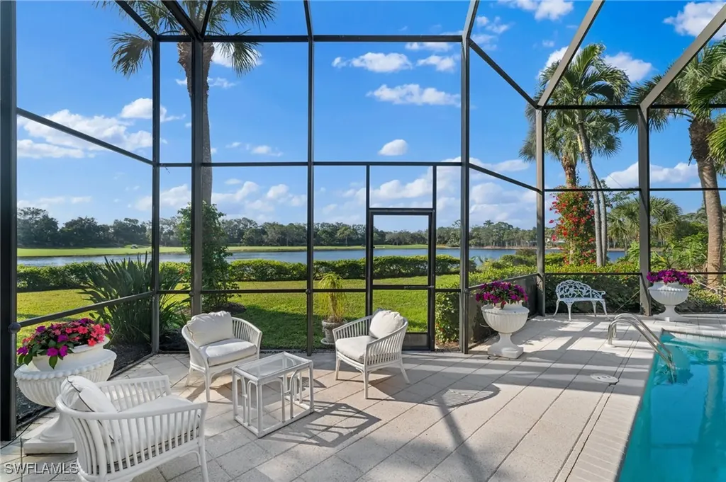 897 Barcarmil Way Naples FL 34110