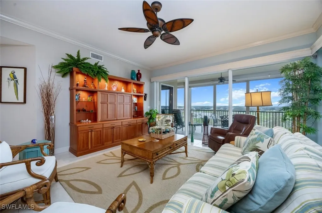 570 El Camino Real Naples FL 34119