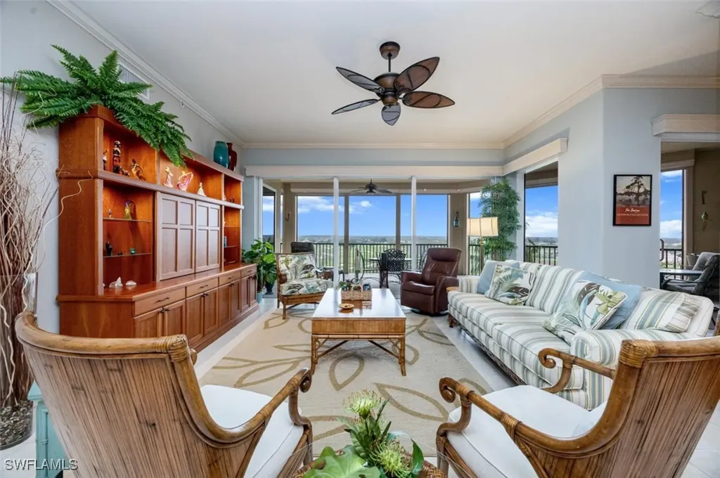 570 El Camino Real Naples FL 34119