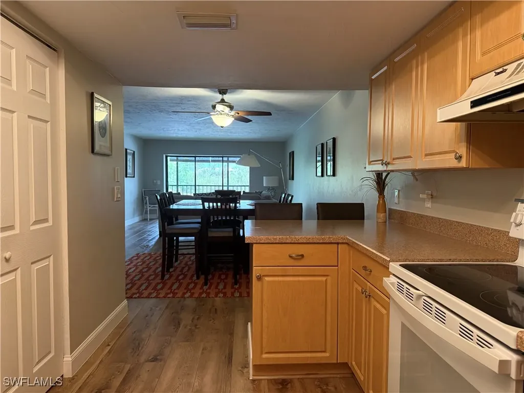 10022 Oxfordshire Lane Fort Myers FL 33908