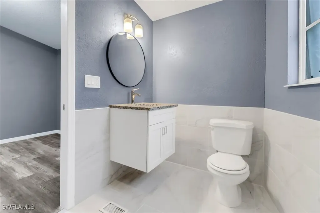 19681 Summerlin Road Fort Myers FL 33908