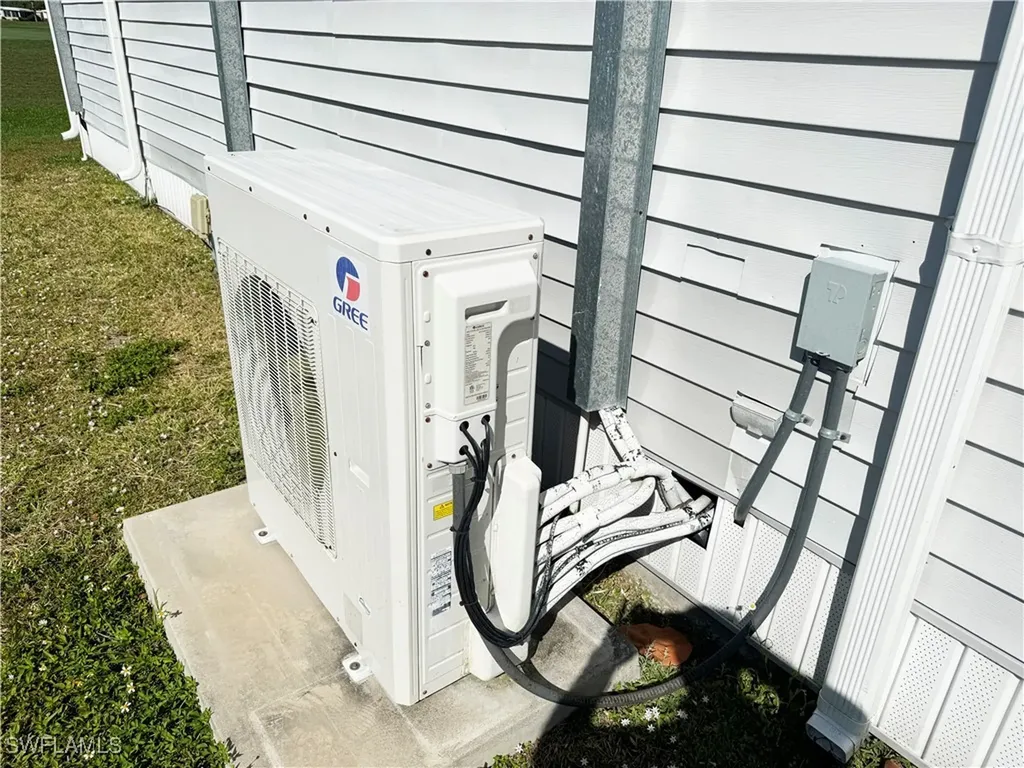 218 Nicklaus Boulevard North Fort Myers FL 33903