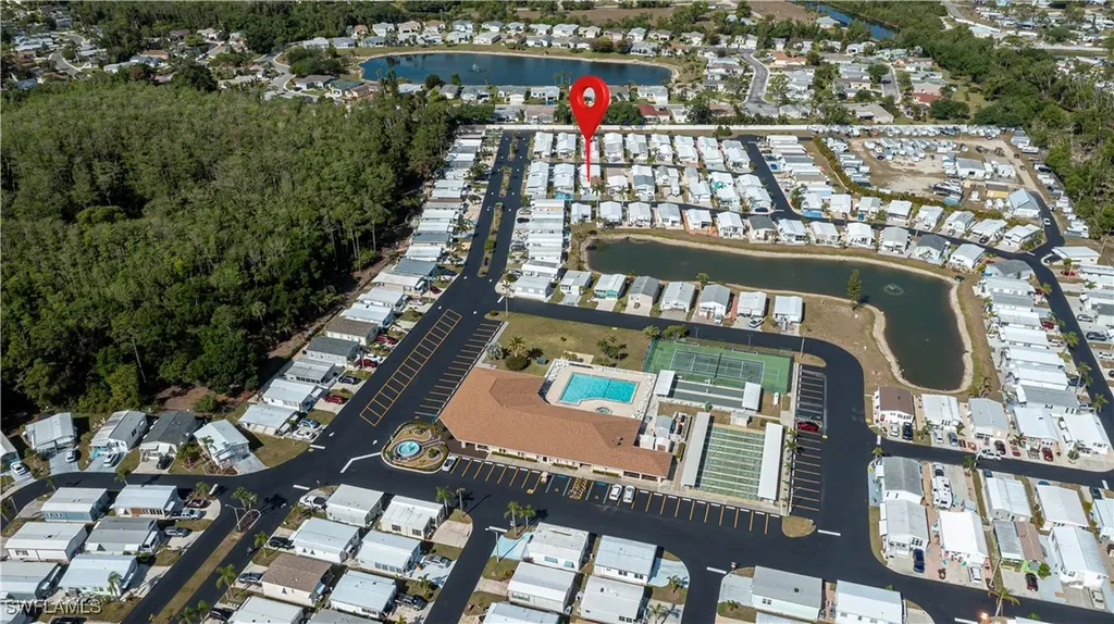 182 Caravan Circle North Fort Myers FL 33903