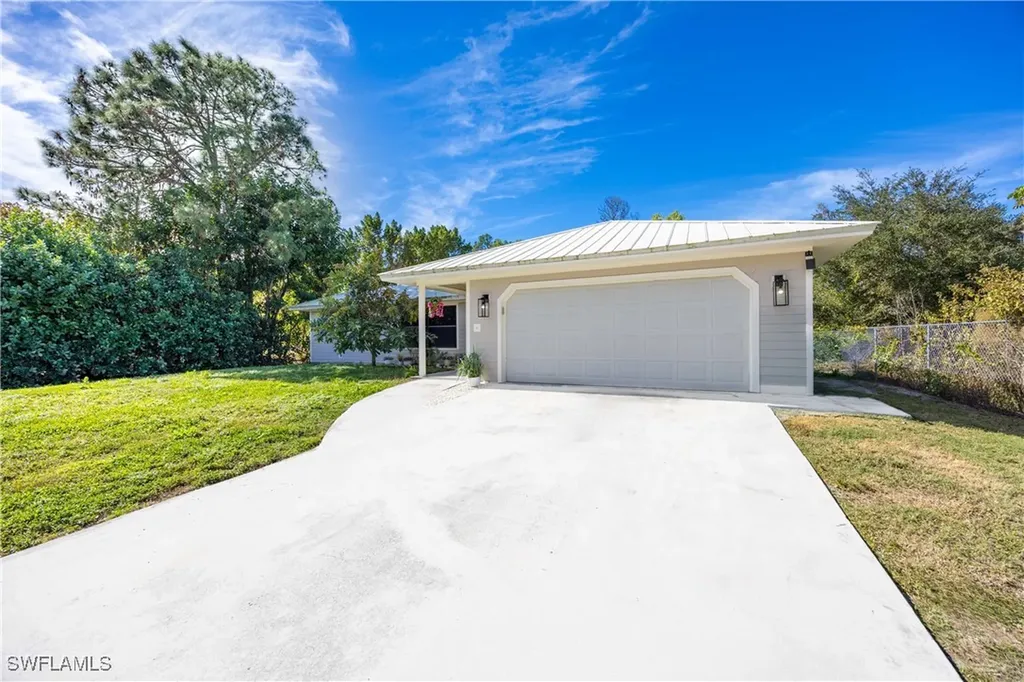 3221 68th Street SW Naples FL 34105