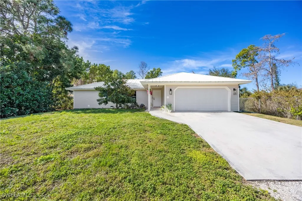 3221 68th Street SW Naples FL 34105