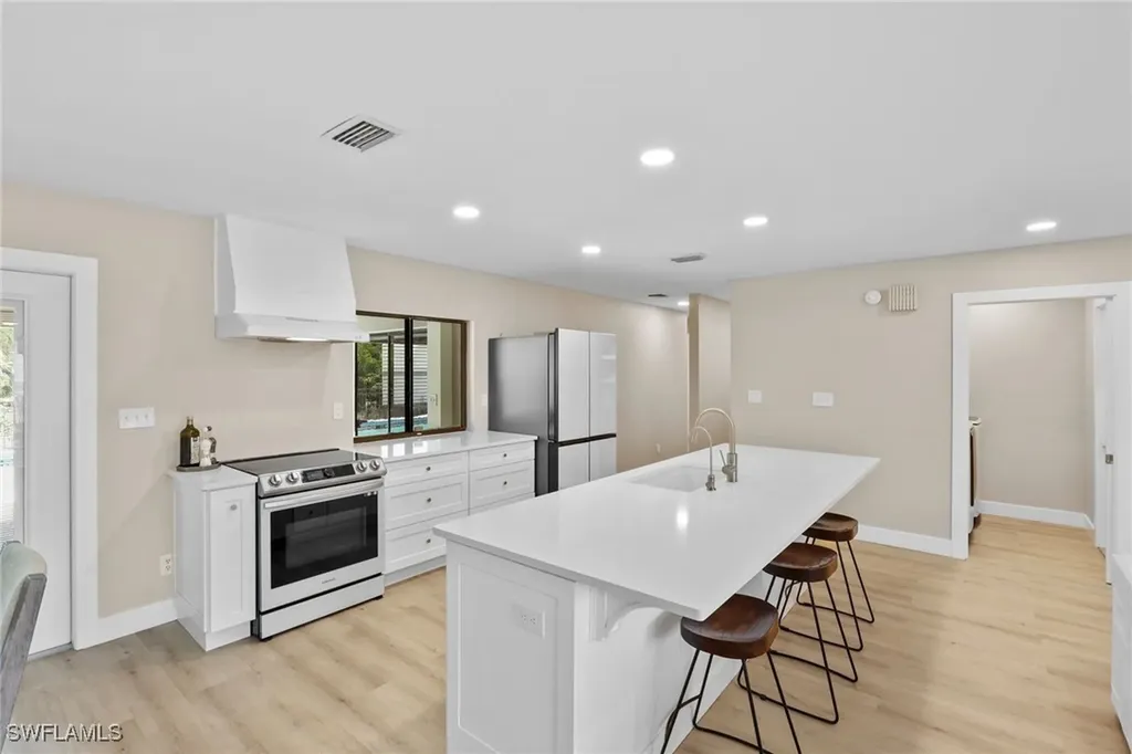 3221 68th Street SW Naples FL 34105