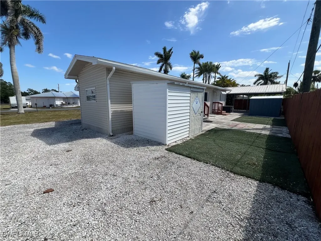 12071 Palm Drive Fort Myers FL 33908