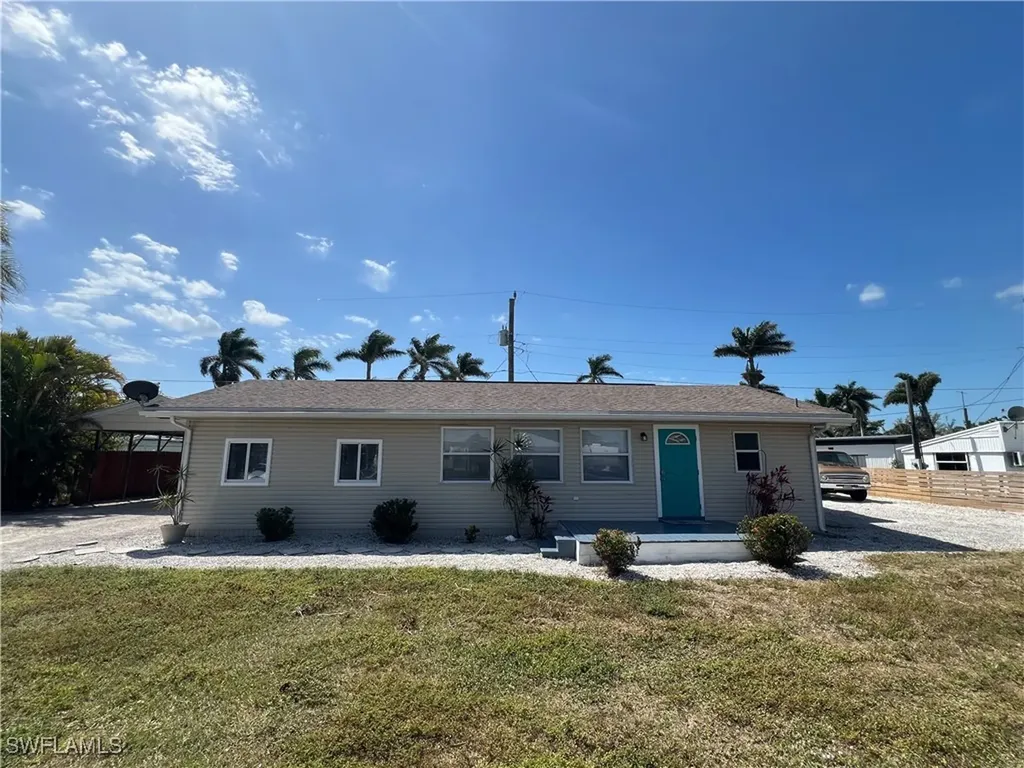 12071 Palm Drive Fort Myers FL 33908