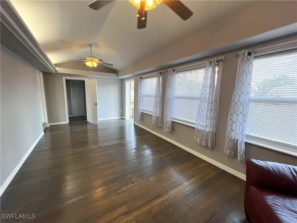 12071 Palm Drive Fort Myers FL 33908