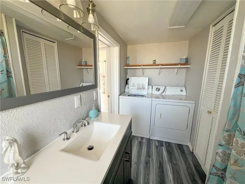 12071 Palm Drive Fort Myers FL 33908