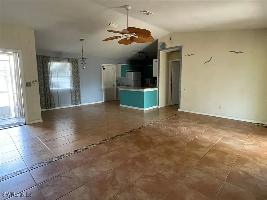 4022 SW 8th Place Cape Coral FL 33914