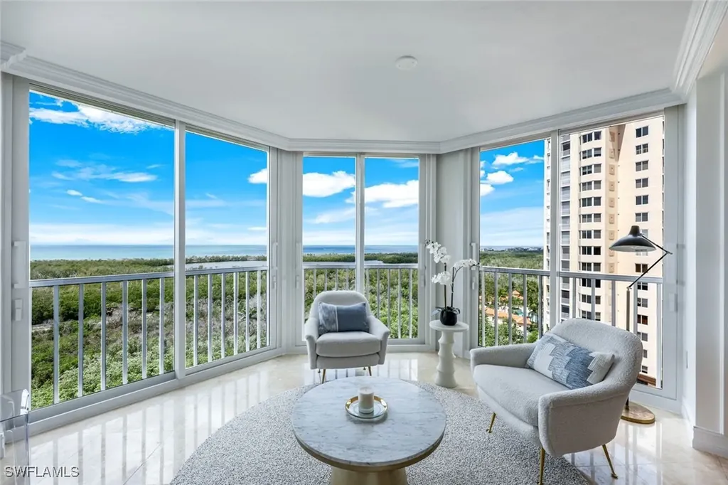 6585 Nicholas Boulevard Naples FL 34108