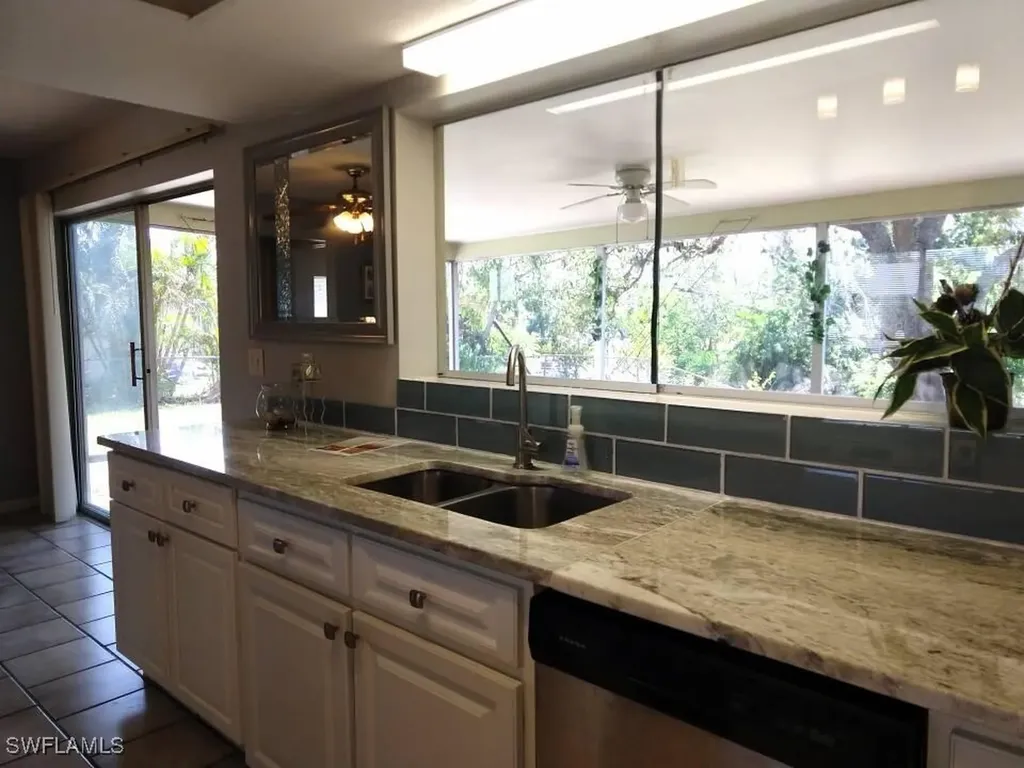 847 Hydrangea Drive North Fort Myers FL 33903