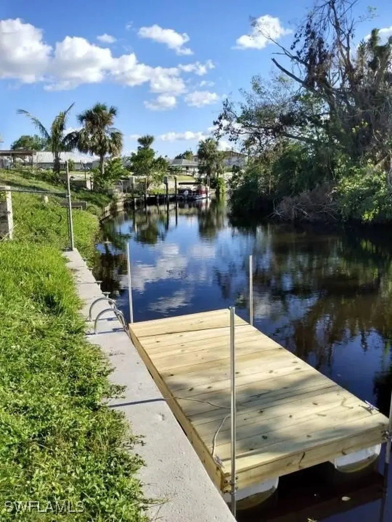 847 Hydrangea Drive North Fort Myers FL 33903