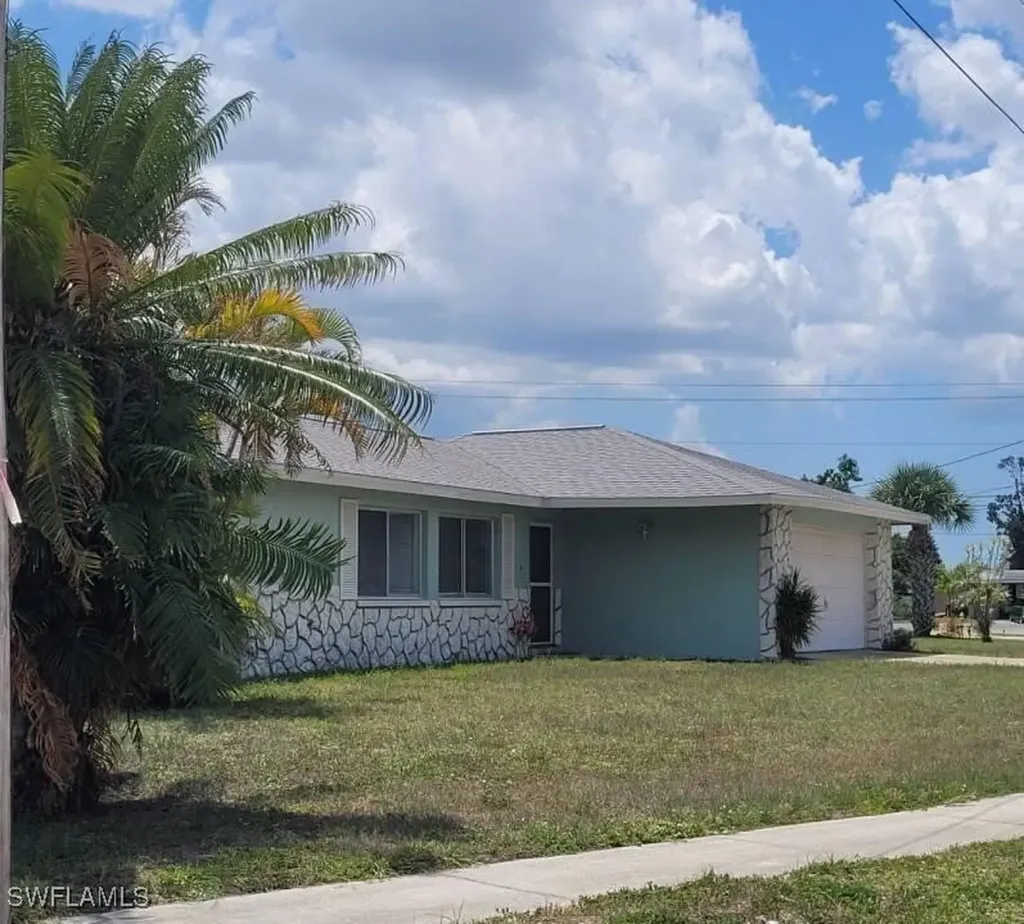 847 Hydrangea Drive North Fort Myers FL 33903