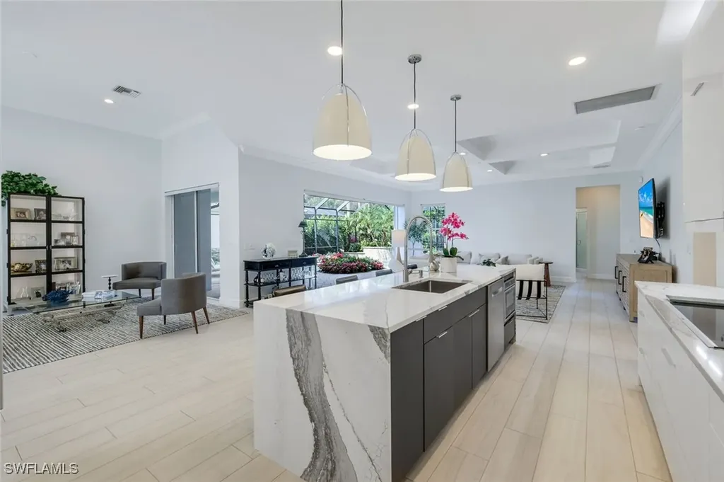 16017 Delarosa Lane Naples FL 34110